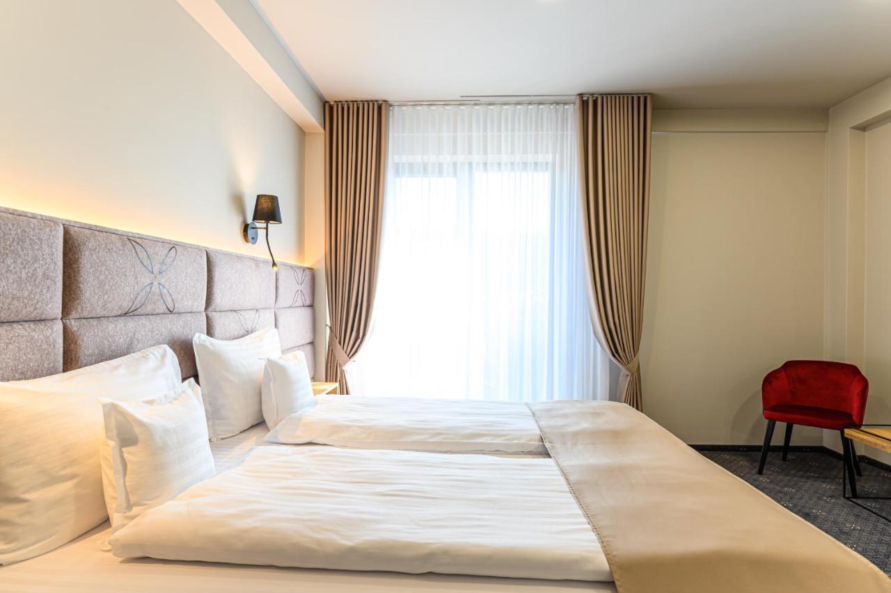 Hotel Dukat Gura Humorului Dış mekan fotoğraf
