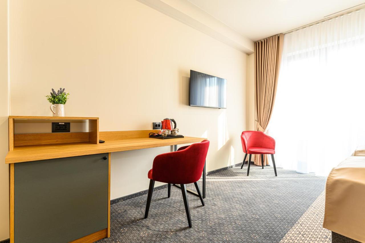 Hotel Dukat Gura Humorului Dış mekan fotoğraf