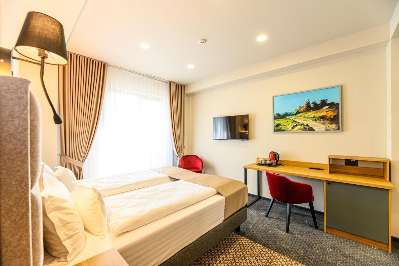 Hotel Dukat Gura Humorului Dış mekan fotoğraf