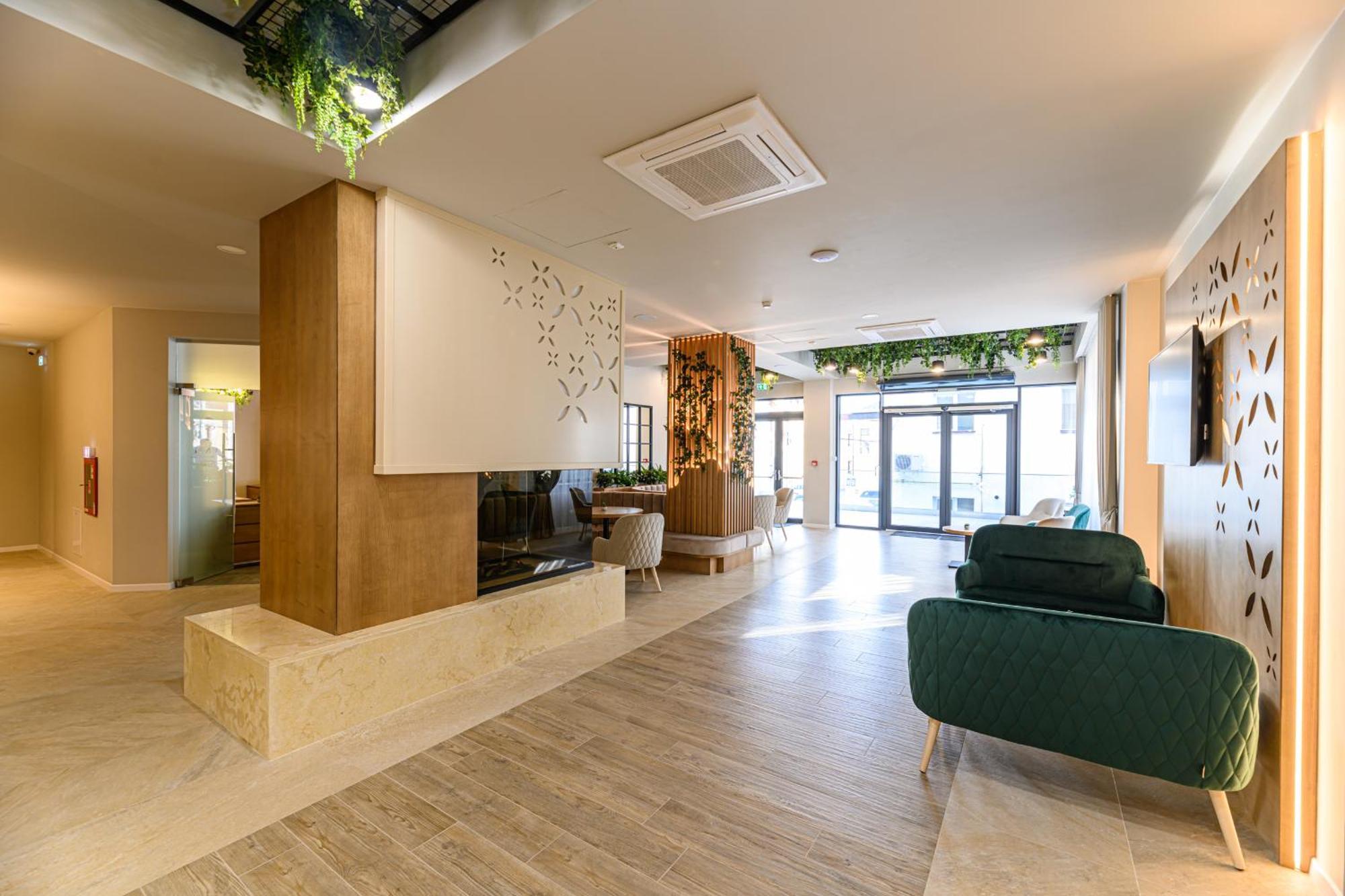 Hotel Dukat Gura Humorului Dış mekan fotoğraf